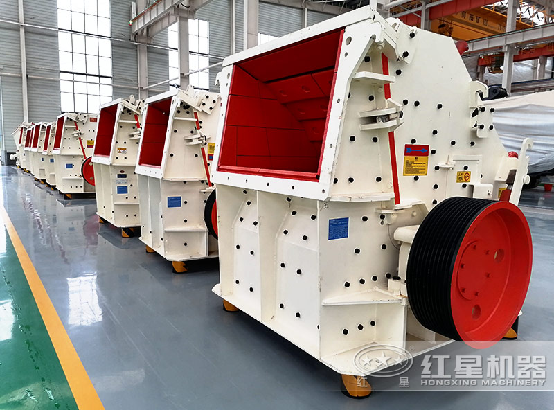 紅星機(jī)器1214破碎機(jī)車間現(xiàn)貨，價(jià)格優(yōu)惠