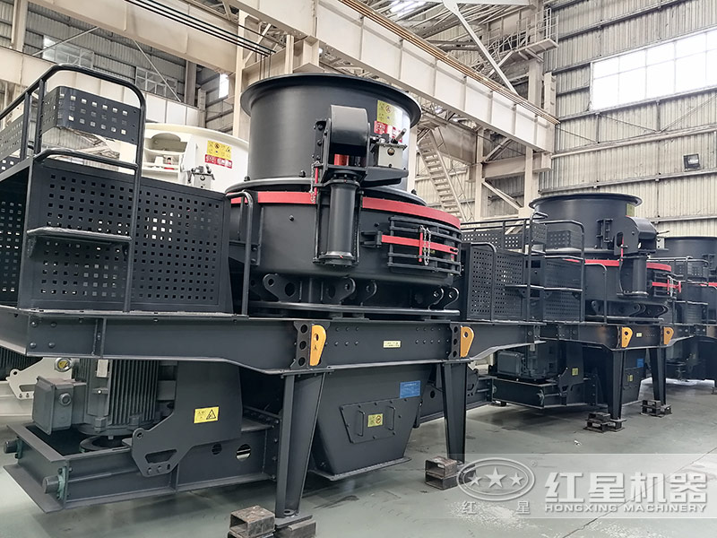 TK8618型制砂機(jī)生產(chǎn)能力為120-250t/h，電機(jī)功率為4p 2×90KW