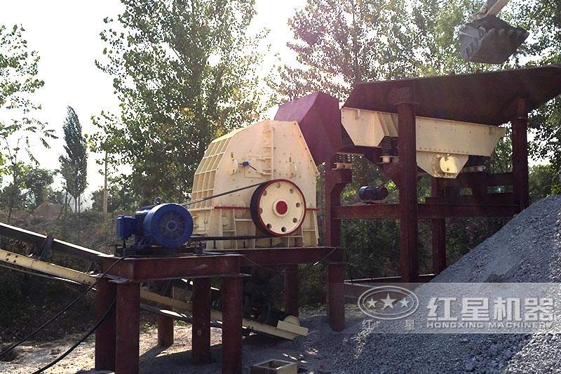 碎石破碎機(jī)生產(chǎn)線錘式破碎機(jī)，產(chǎn)量不一樣，客戶可以根據(jù)實(shí)際需求進(jìn)行選購(gòu)