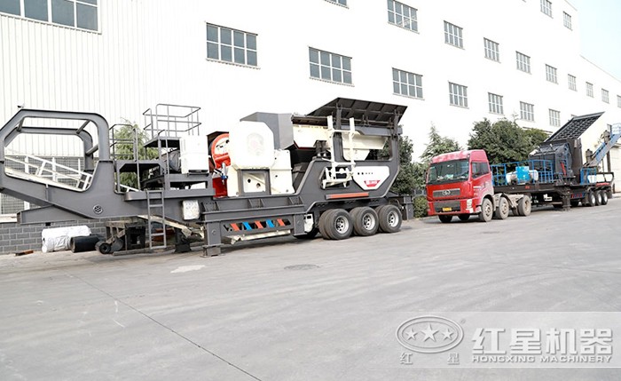 搭載顎式破碎機、反擊式破碎機