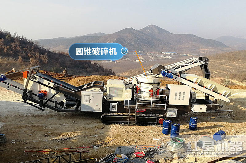 履帶式移動石頭破碎機現(xiàn)場看，可就近現(xiàn)場考察