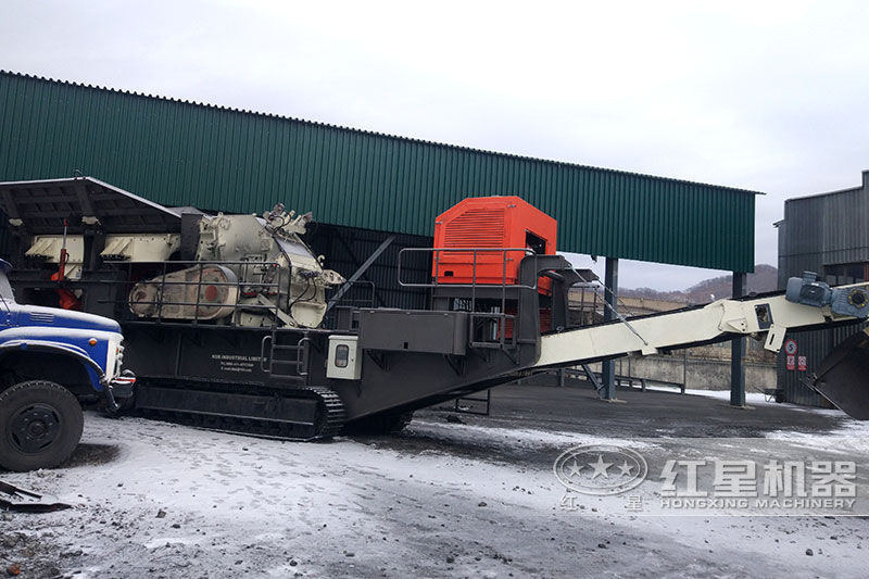 履帶移動(dòng)破現(xiàn)場(chǎng)展示，可安排現(xiàn)場(chǎng)參觀