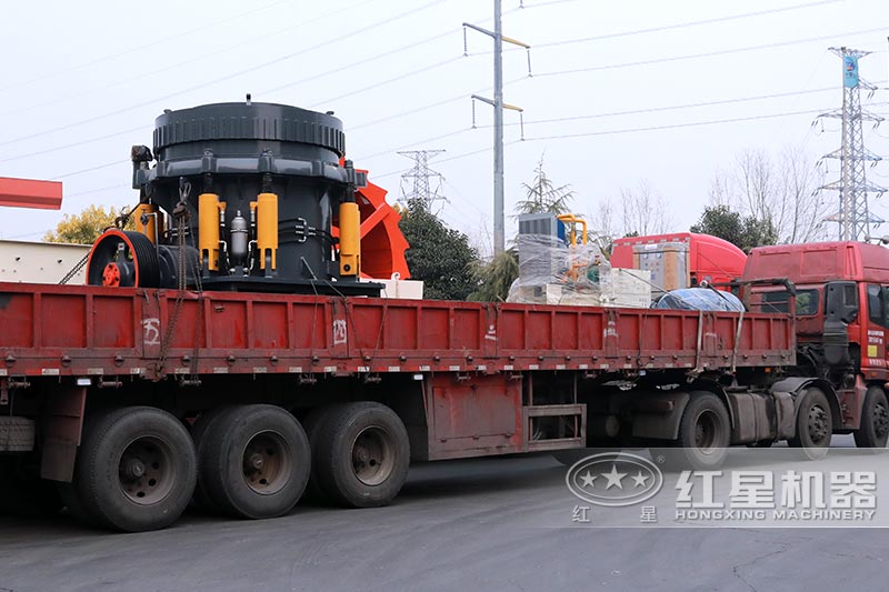 HP300圓錐破碎機發(fā)貨中。。