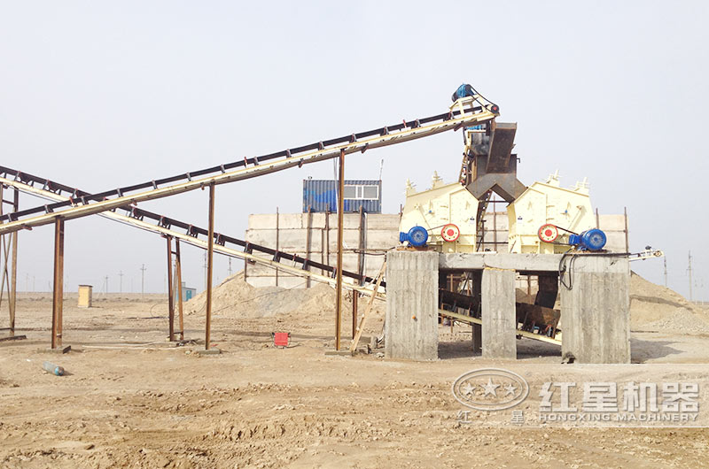 反擊破碎石機(jī)安裝現(xiàn)場