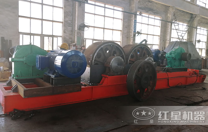 對輥式破碎機(jī)電機(jī)和磨輥