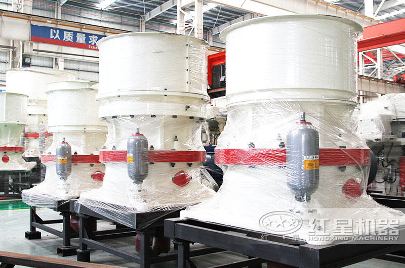 圓錐式破碎機(jī)，液壓過(guò)載保護(hù)減少故障率