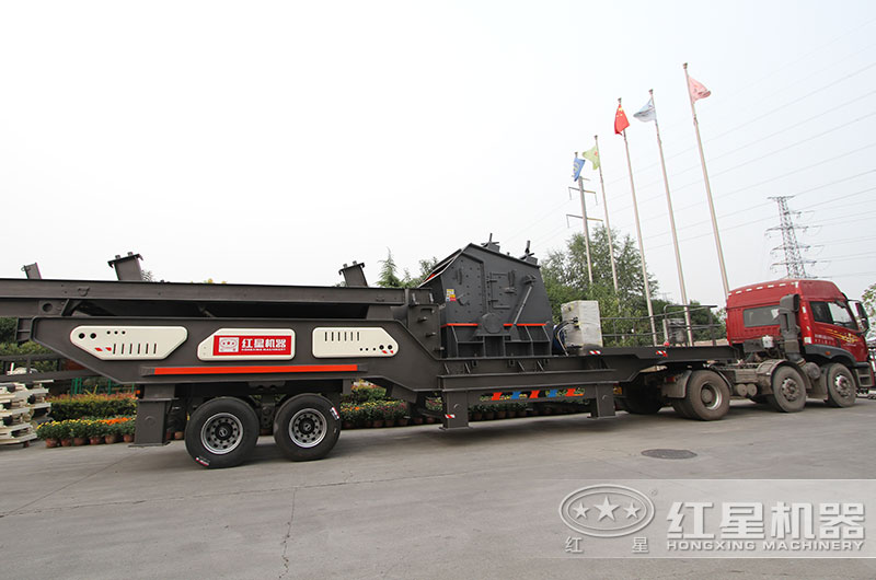 移動式煤矸石粉碎機(jī)發(fā)貨現(xiàn)場圖片