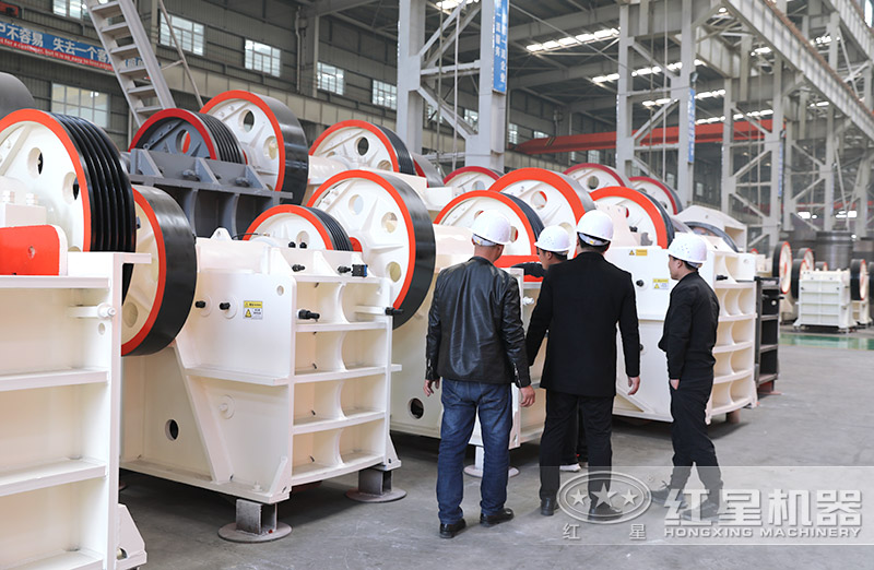 紅星機(jī)器大、中、小型鄂破用戶(hù)實(shí)地考察